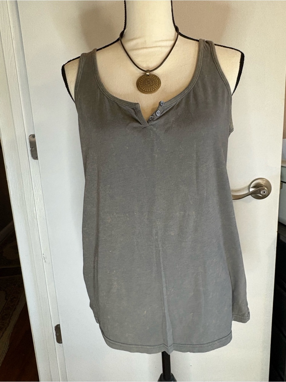 Scoop Neck Henley Tank Top - Gray